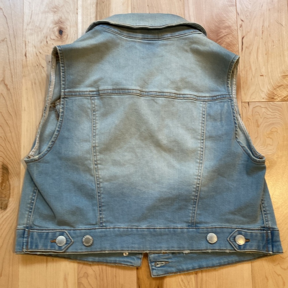 New with tags, Love and Legend distressed jeans vest - Picture 3 of 3
